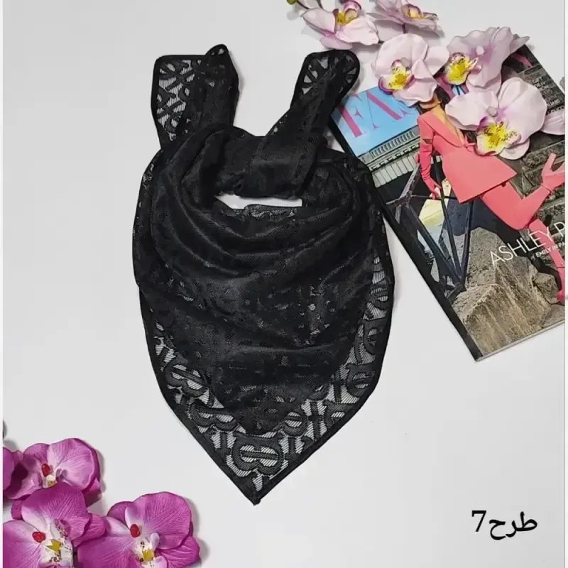مینی اسکارف توری طرحدار مشکی ابعاد 70 در 70 جنس تور طرحدار