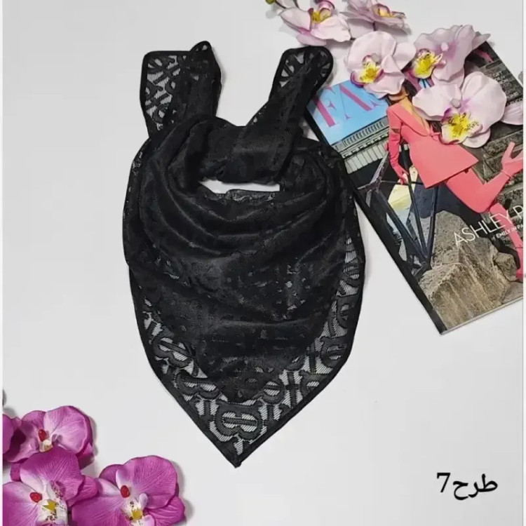 مینی اسکارف توری طرحدار مشکی ابعاد 70 در 70 جنس تور طرحدار