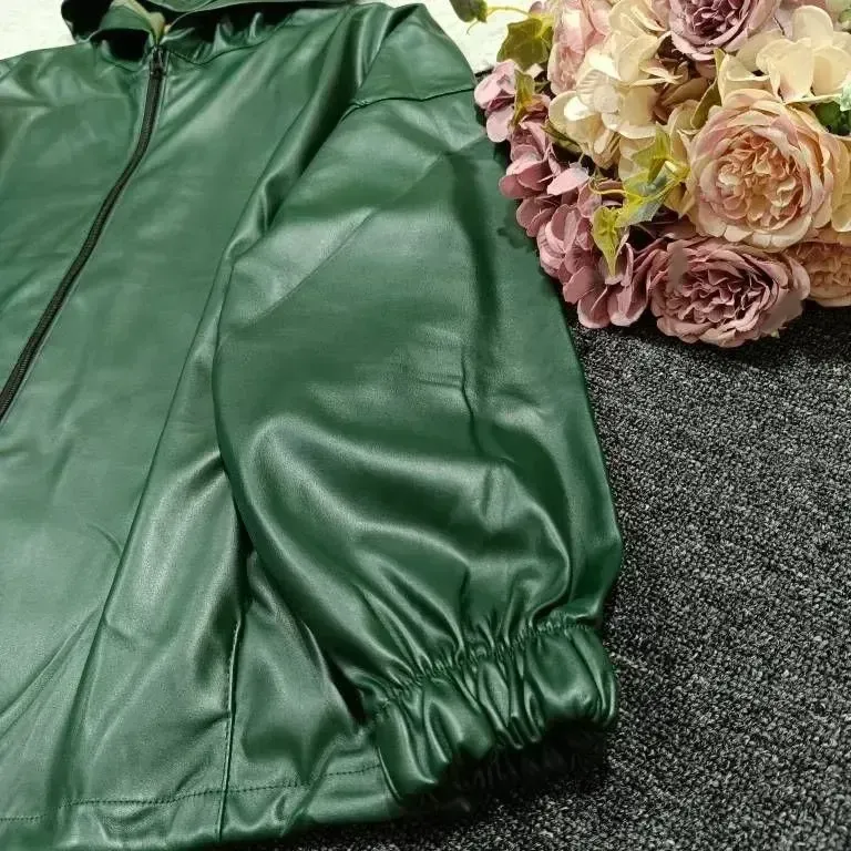 کاپشن چرم زنانه کلاهدار صنعتی درجه یک فری سایز