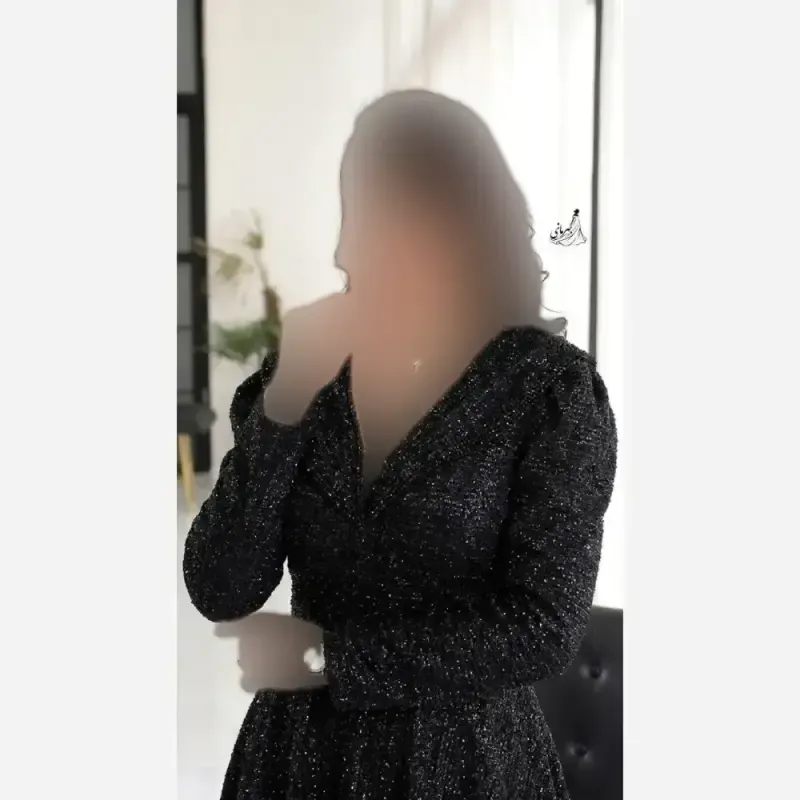 پیراهن مجلسی زنانه مدل سایه جنس دانتل چمنی سنگدوزی شده کاپدار رنگ مشکی سایزبندی بزرگ
