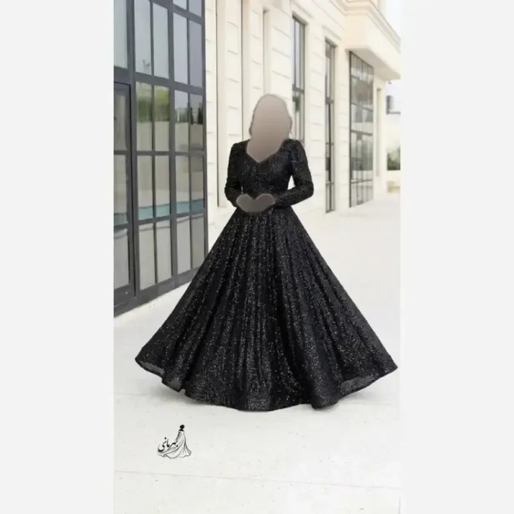 پیراهن بلند مجلسی زنانه دانتل چمنی مشکی کاپدار سنگدوزی شده سایز بزرگ