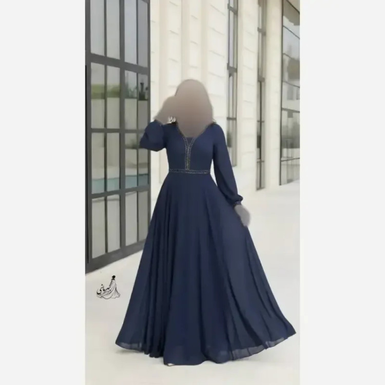 پیراهن مجلسی زنانه کرپ حریر سنگ دوزی شده کاپدار سایز بزرگ مشکی و سورمه ای