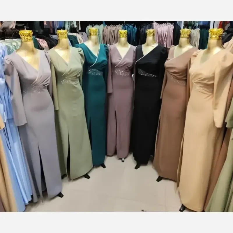 مانتو مدل گلشیفته جنس کرپ مازراتی قد 150 رنگ بندی متنوع سایز 36 تا 48