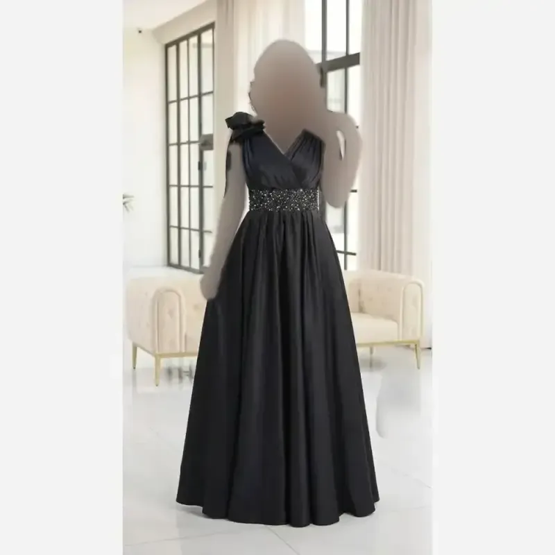 ماکسی زنانه مدل لاله ساتن تافته گرم بالا رنگ مشکی سایز 1 تا 3 کاپدار