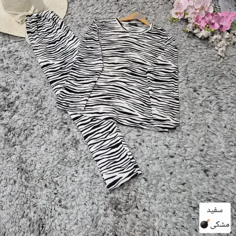 ست بلوز و شلوار مخمل زنانه مدل زبرا فری سایز