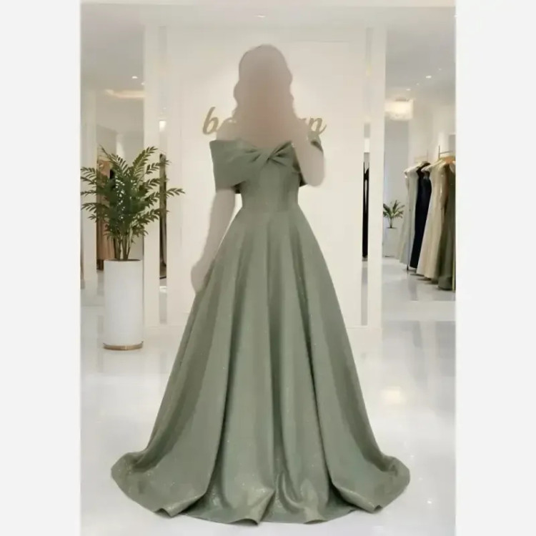 عبا مجلسی زنانه جنس تاففته کریستال گرم بالا سایزبندی و رنگ بندی متنوع