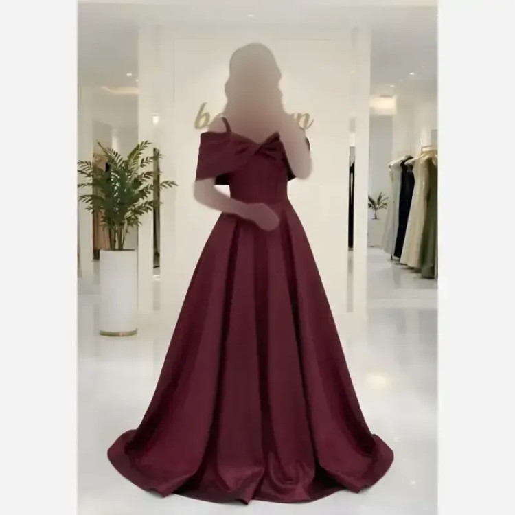 عبا مجلسی زنانه جنس تاففته کریستال گرم بالا سایزبندی و رنگ بندی متنوع