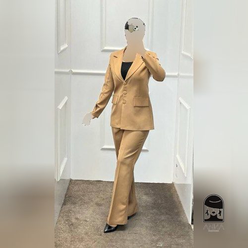 ست کت شلوار زنانه مدل آتوسا جنس کرپ مازراتی سایز ۱ تا ۲