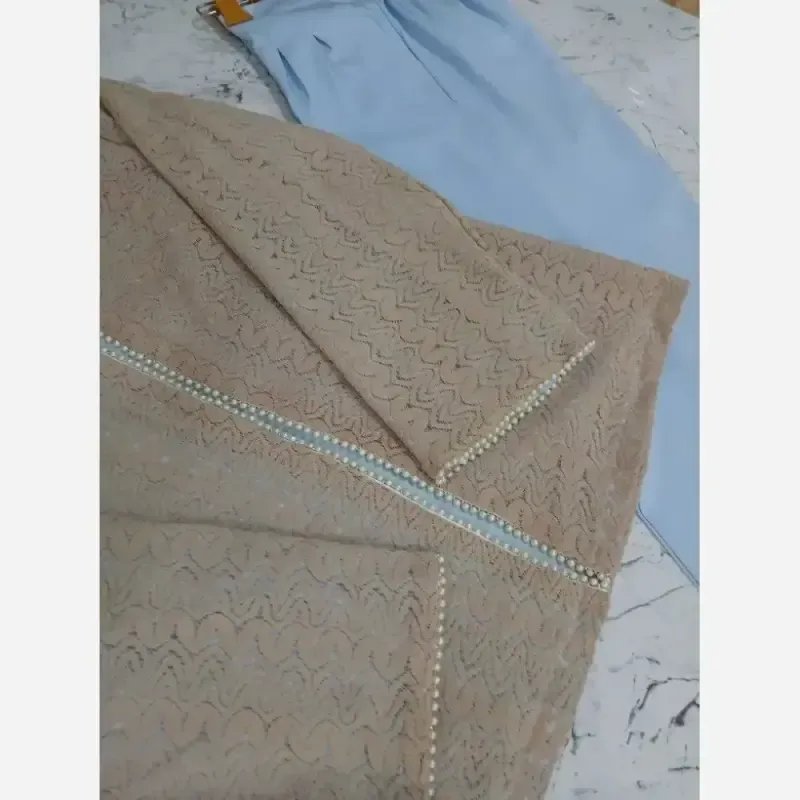 ست کت و شلوار مجلسی زنانه جنس گیپور دانتل و شلوار مازراتی