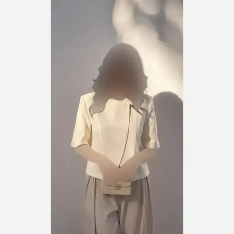 کت بلیزر زنانه مدل آرنا جنس کرپ دوخت مزونی