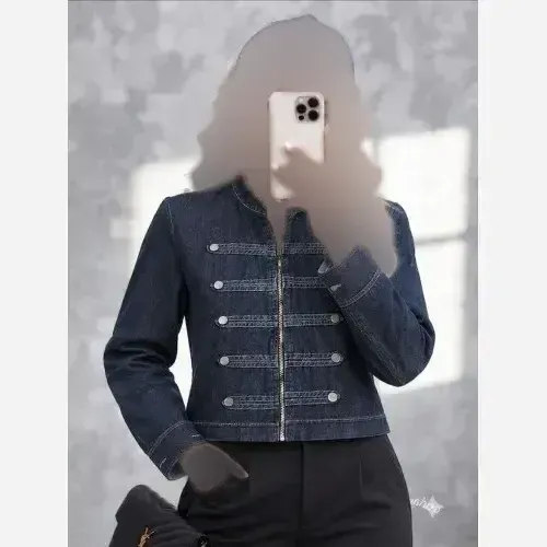 کت جین زنانه مدل آیشان فری سایز رنگ آبی روشن و آبی تیره