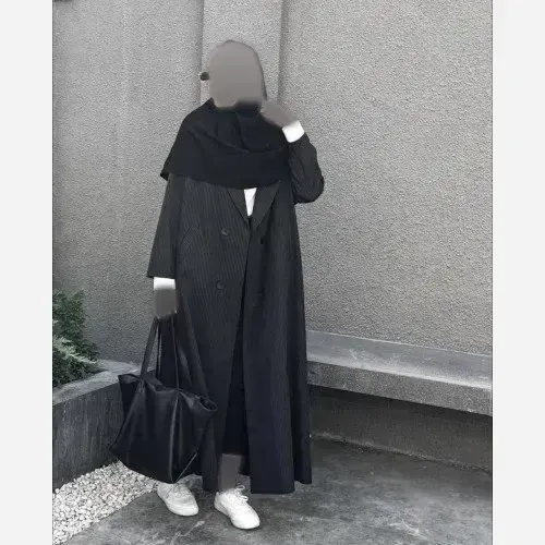 مانتو دیپلمات مدل ناره رنگ مشکی نوک مدادی و سرمهای فری سایز