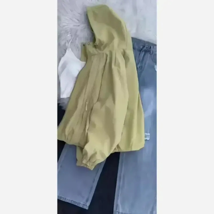 خرید بارونی کوتاه زنانه مدل سراج جنس پارچه تی سی ضد آب آستر دار فری سایز