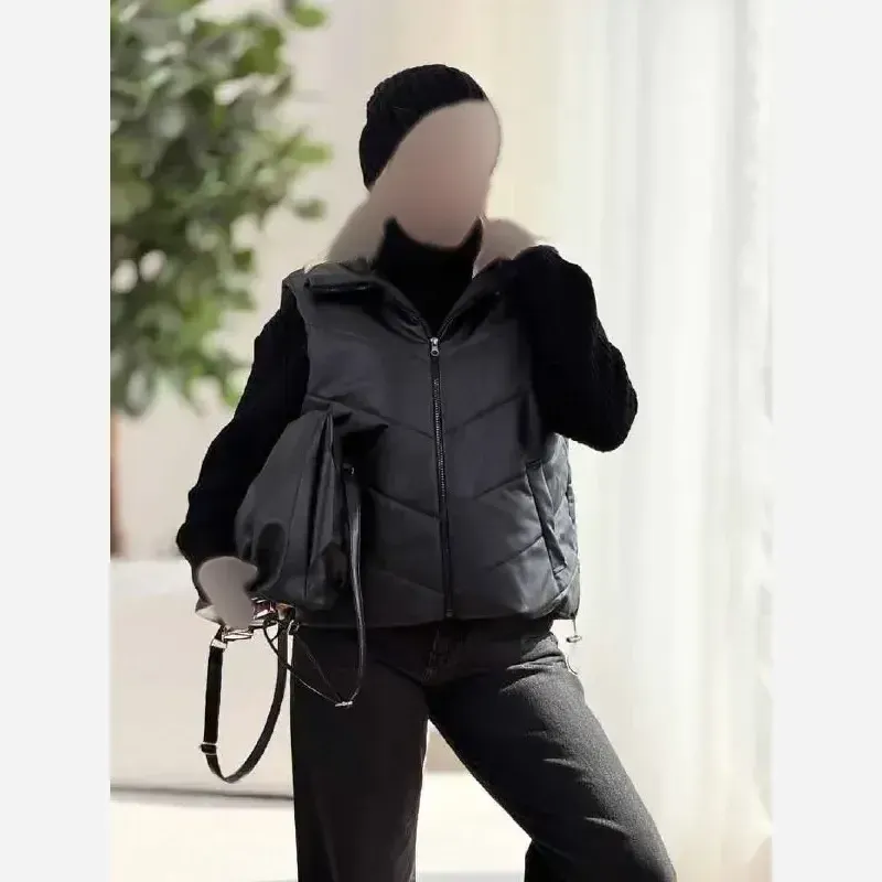 پافر چرم زنانه مشکی جنس چرم تیرکمونی پشم شیشه گرم بالا گتردار فری سایز تا 44