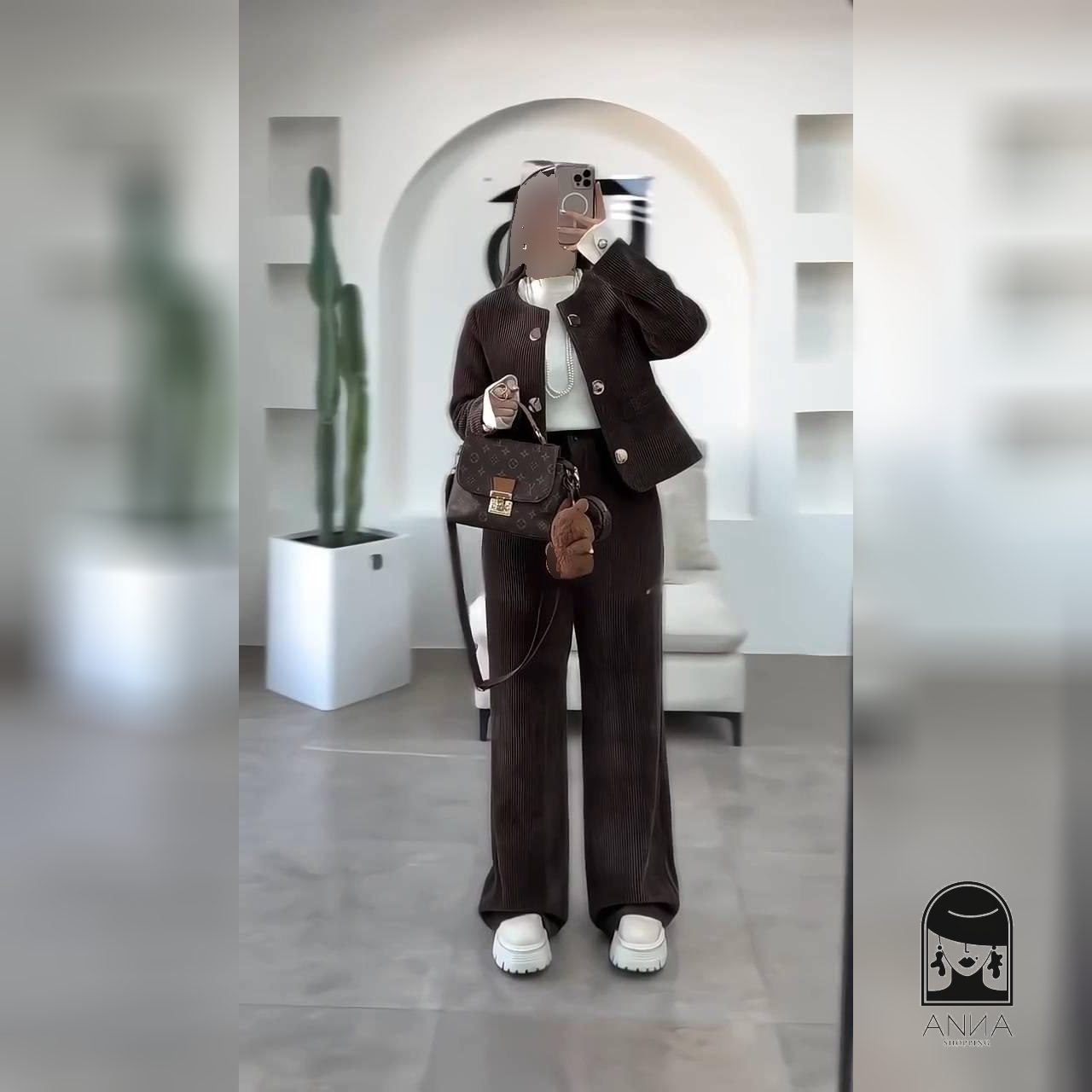 کت زنانه مدل وشلوار مروارید جنس مخمل بیسکوییتی گرم بالا فری سایز