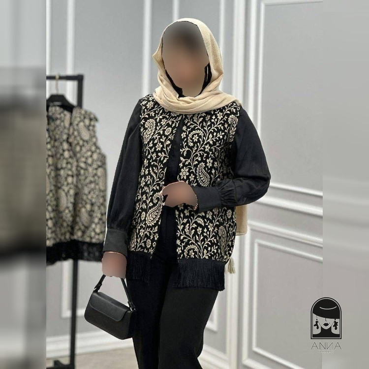 وست زنانه مدل ریش دار شانا جنس تافته فری سایز