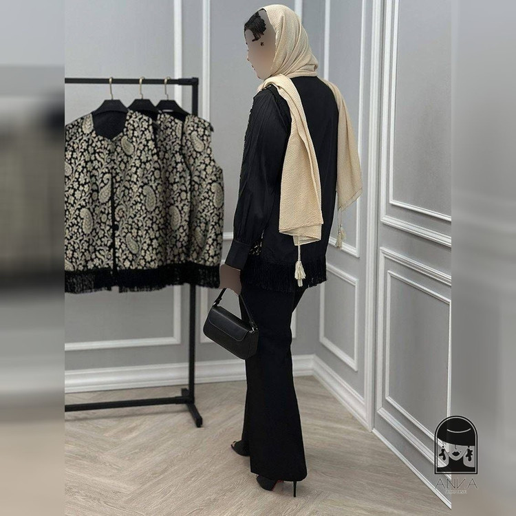 وست زنانه مدل ریش دار شانا جنس تافته فری سایز