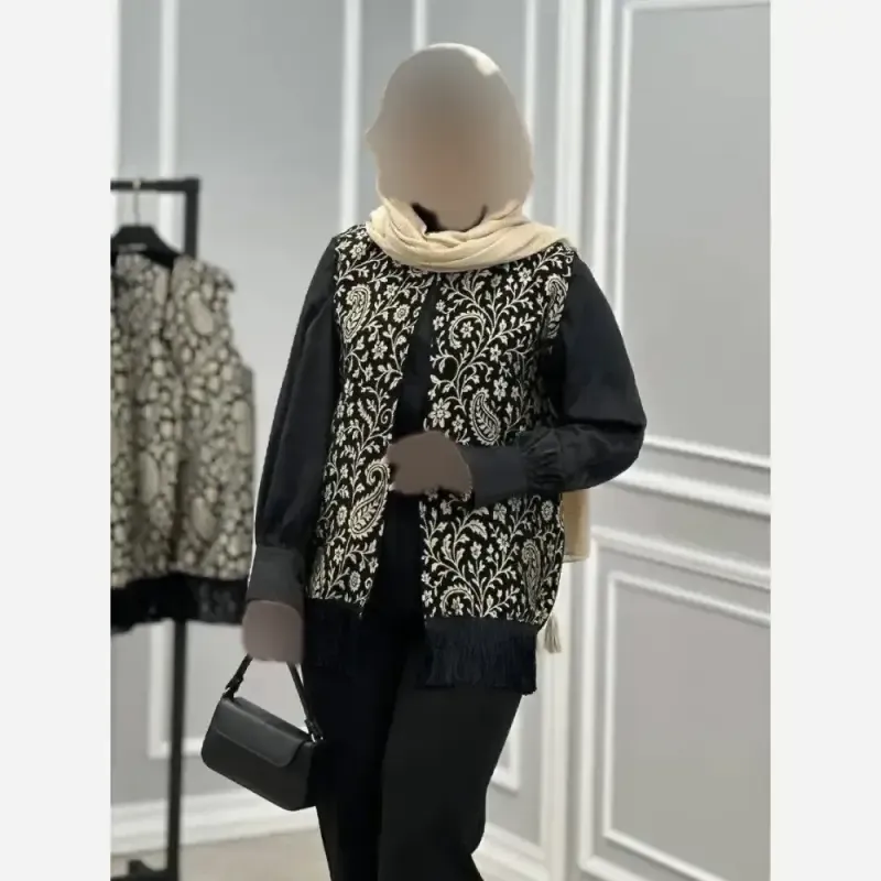 وست ریش دار شانا جنس تافته درجه یک قد 70 سایز فری 46