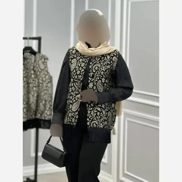 وست ریش دار شانا جنس تافته درجه یک قد 70 سایز فری 46