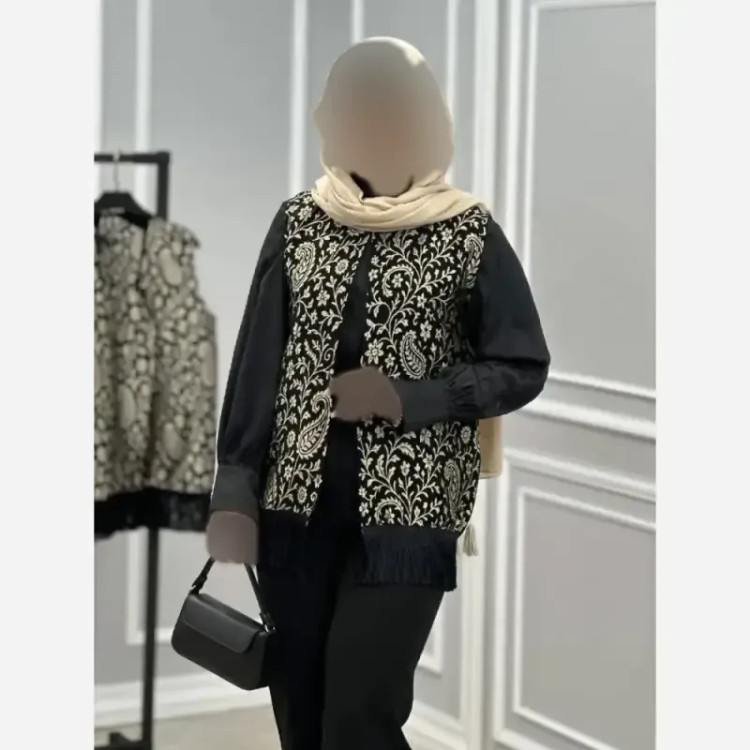 وست ریش دار شانا جنس تافته درجه یک قد 70 سایز فری 46