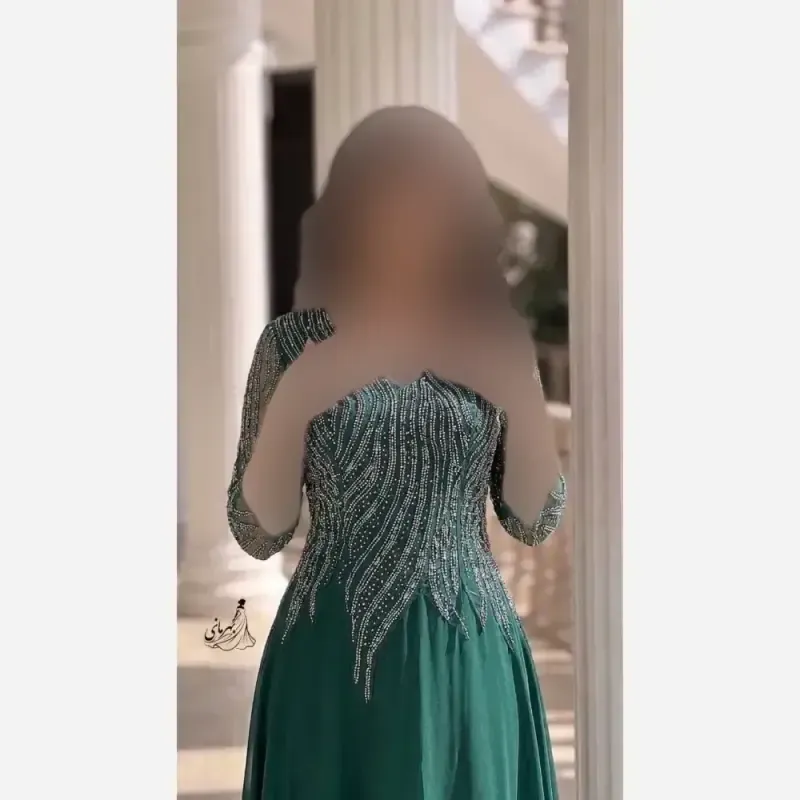 ماکسی نگینی دلبر سایز بزرگ کرپ حریر درجه یک رنگ مشکی سبز بادمجونی