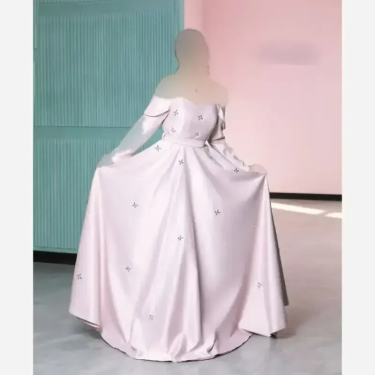 ماکسی زنانه ساتن آمریکایی سنگ دوزی شده سایز 38 تا 48 آتریسا